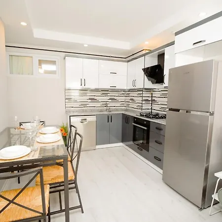 Modern House & Location & Oldtown 10 Min Appartement Antalya