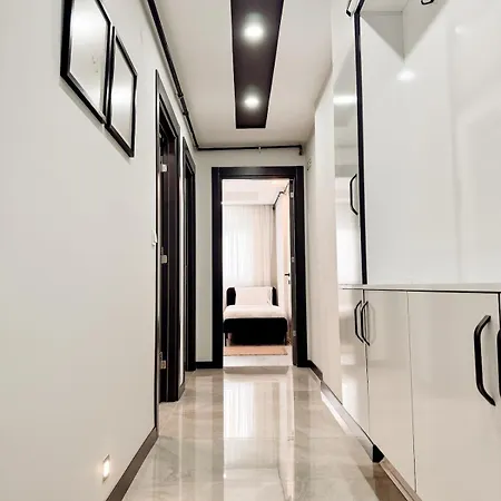 Modern House & Location & Oldtown 10 Min Appartement Antalya