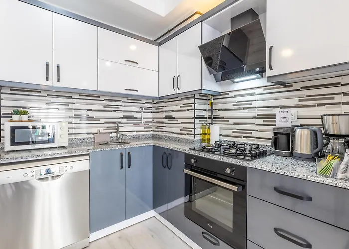 Modern House & Location & Oldtown 10 Min Lägenhet Antalya